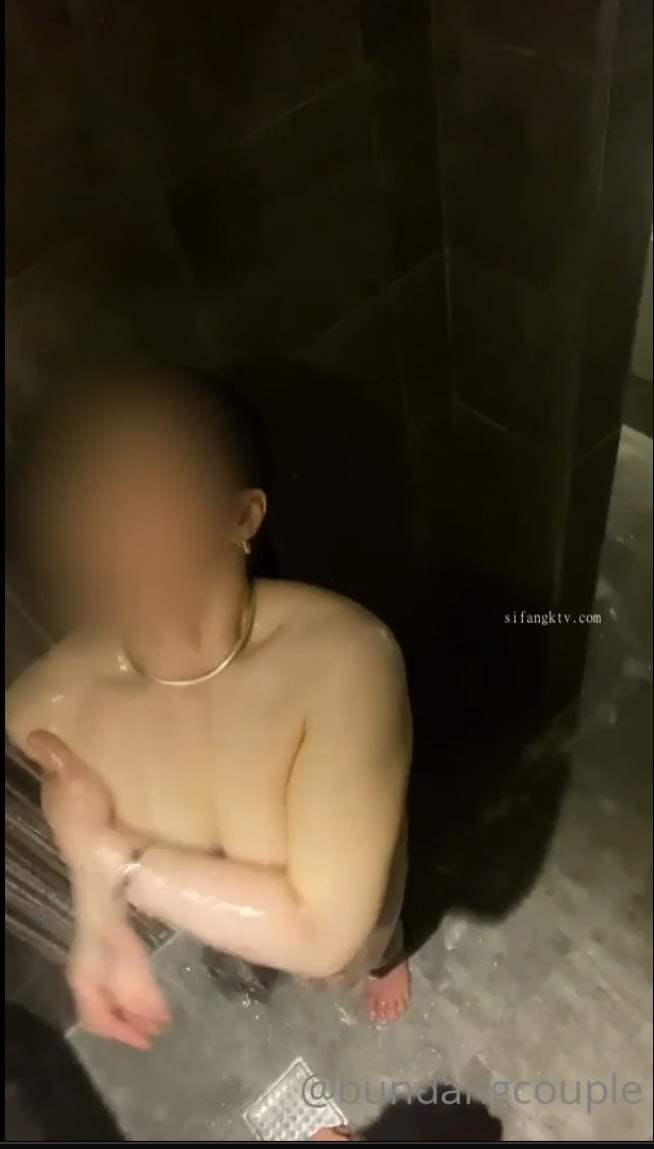 二零二三七月十二号_国外小妹子